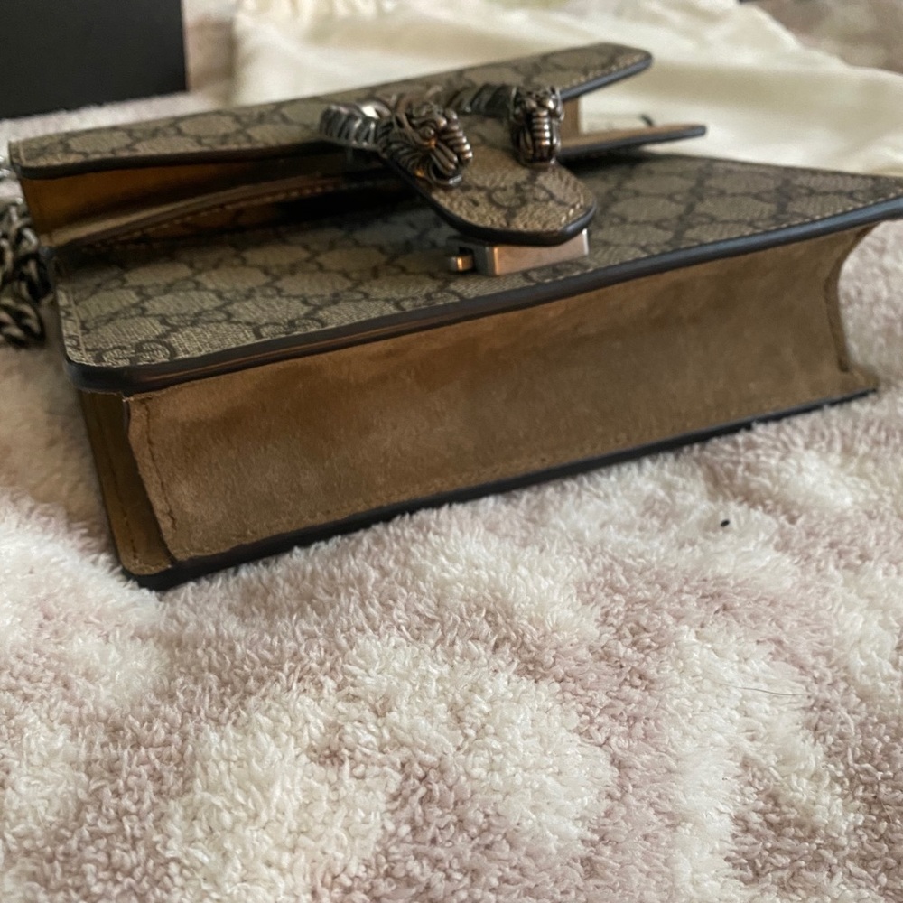 SOLD Gucci Dionysus Supreme Mini Bag - Picture 3 of 9
